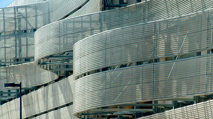 CURVED METAL cropped CURVED METAL