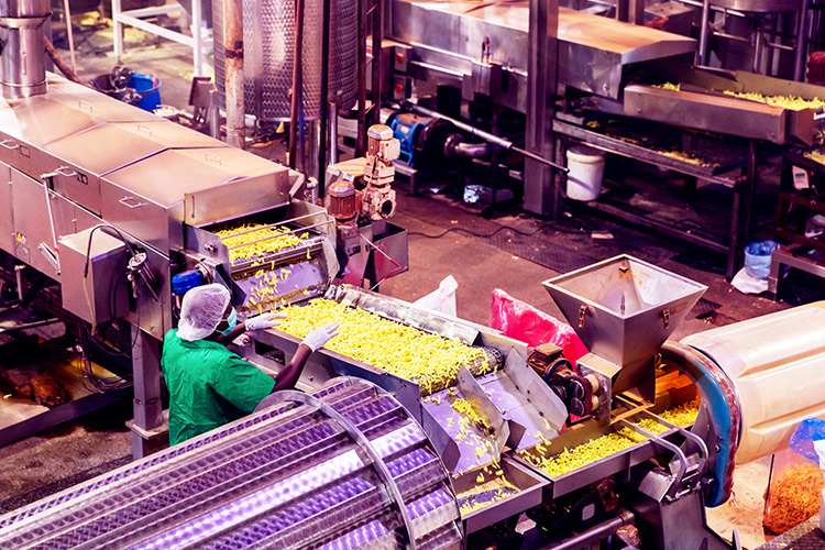 food-1153714632-500 stainless steel covered conveyor system in food prep